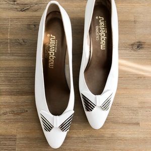 Vintage California Magdesian flats size 8